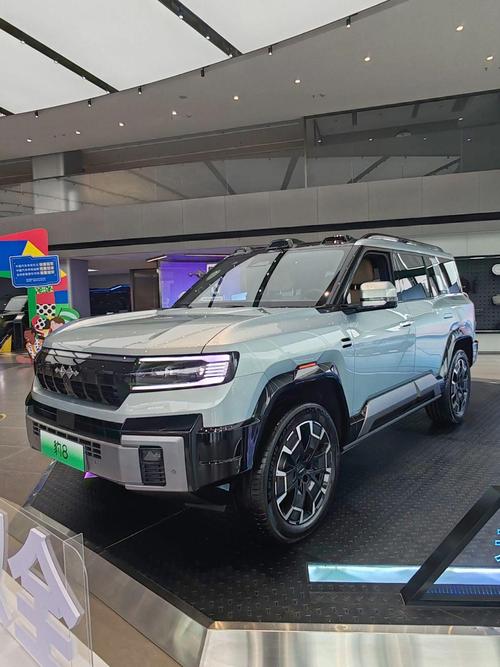 东莞335比亚迪方程豹硬派越野的爆款，英菲尼迪35周年与你共成长